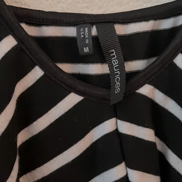 Maurice’s ruffle tank top - Picture 2 of 3